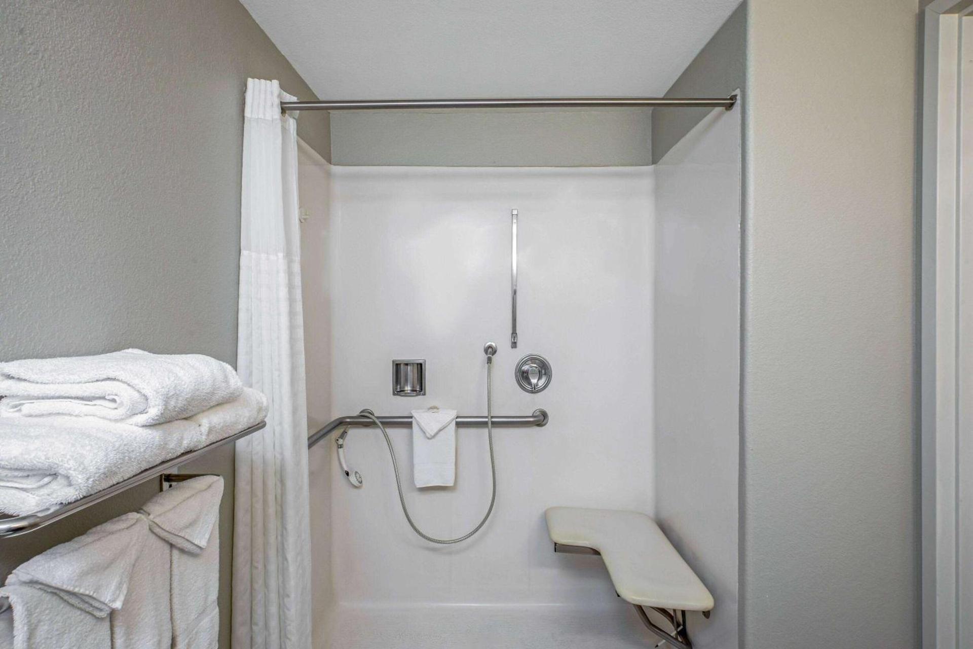 La Quinta by Wyndham Manteca - Ripon photo 18
