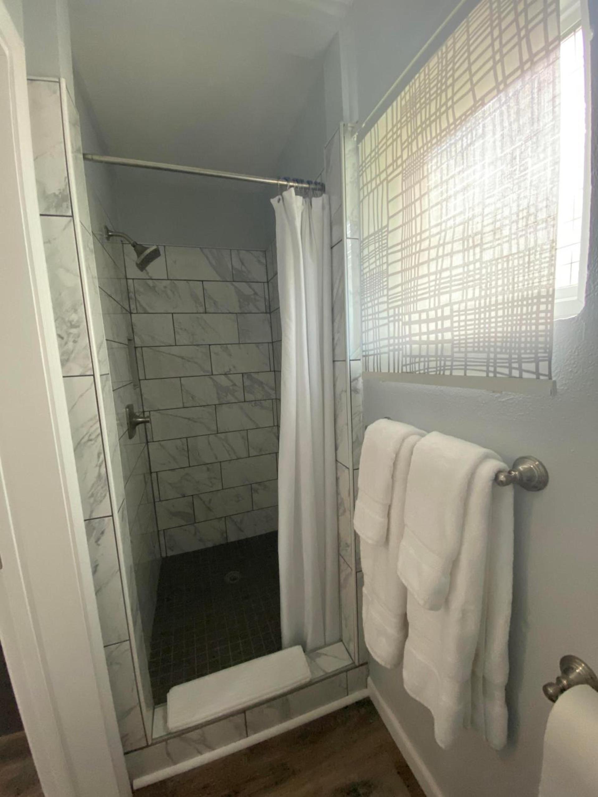 Veda Inn & Cottages photo 63