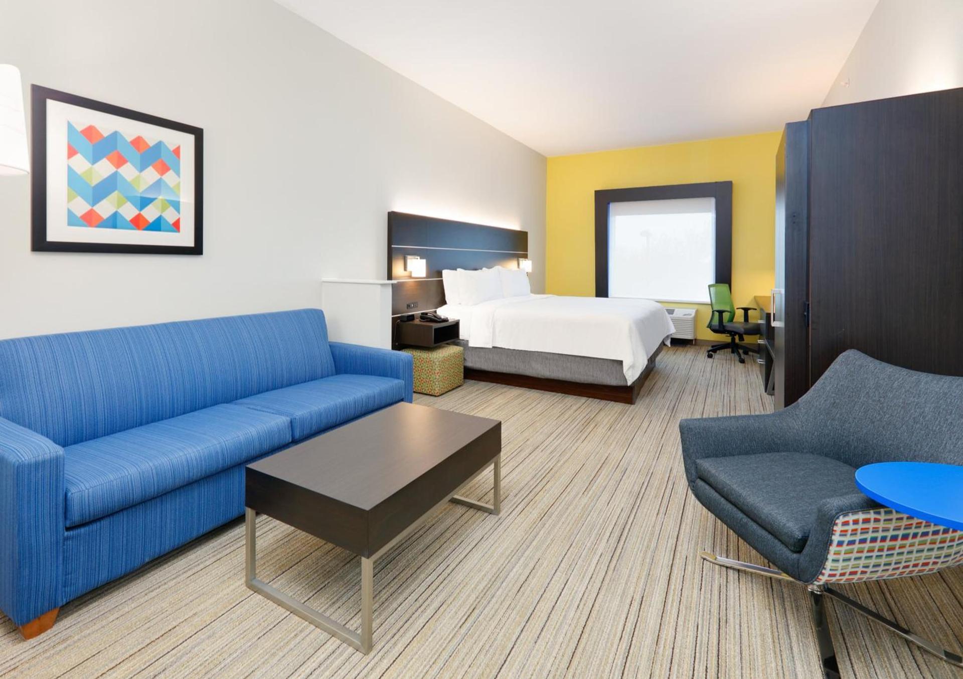 Holiday Inn Express Hotel & Suites Cleburne by IHG photo 40