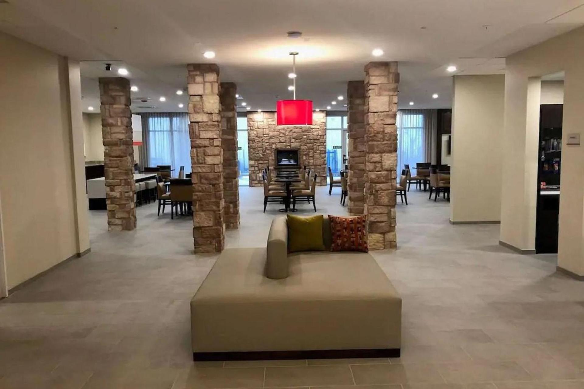 Hawthorn Extended Stay by Wyndham Monahans photo 2