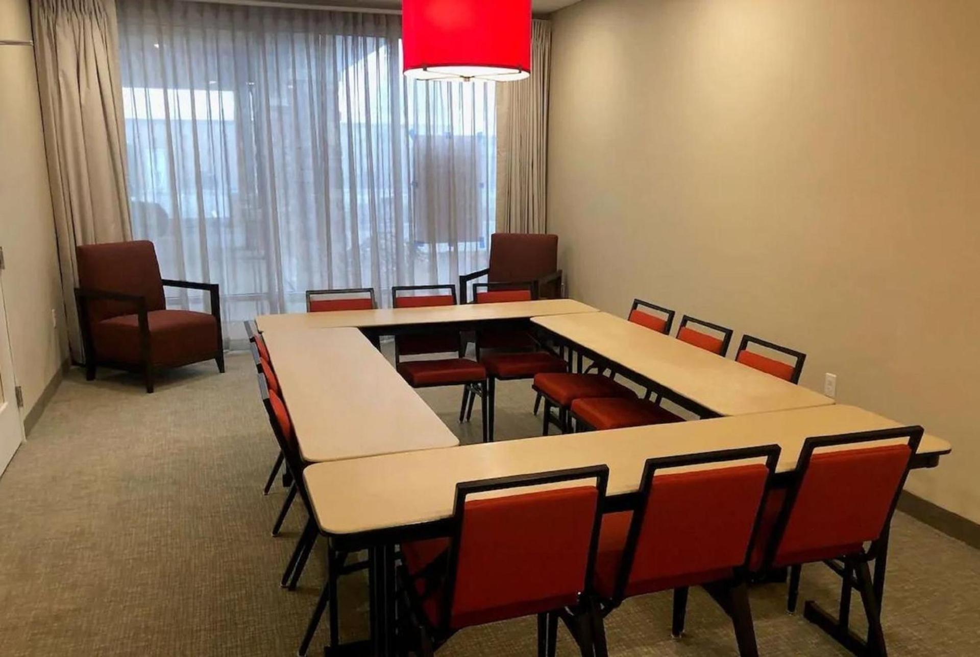 Hawthorn Extended Stay by Wyndham Monahans photo 5