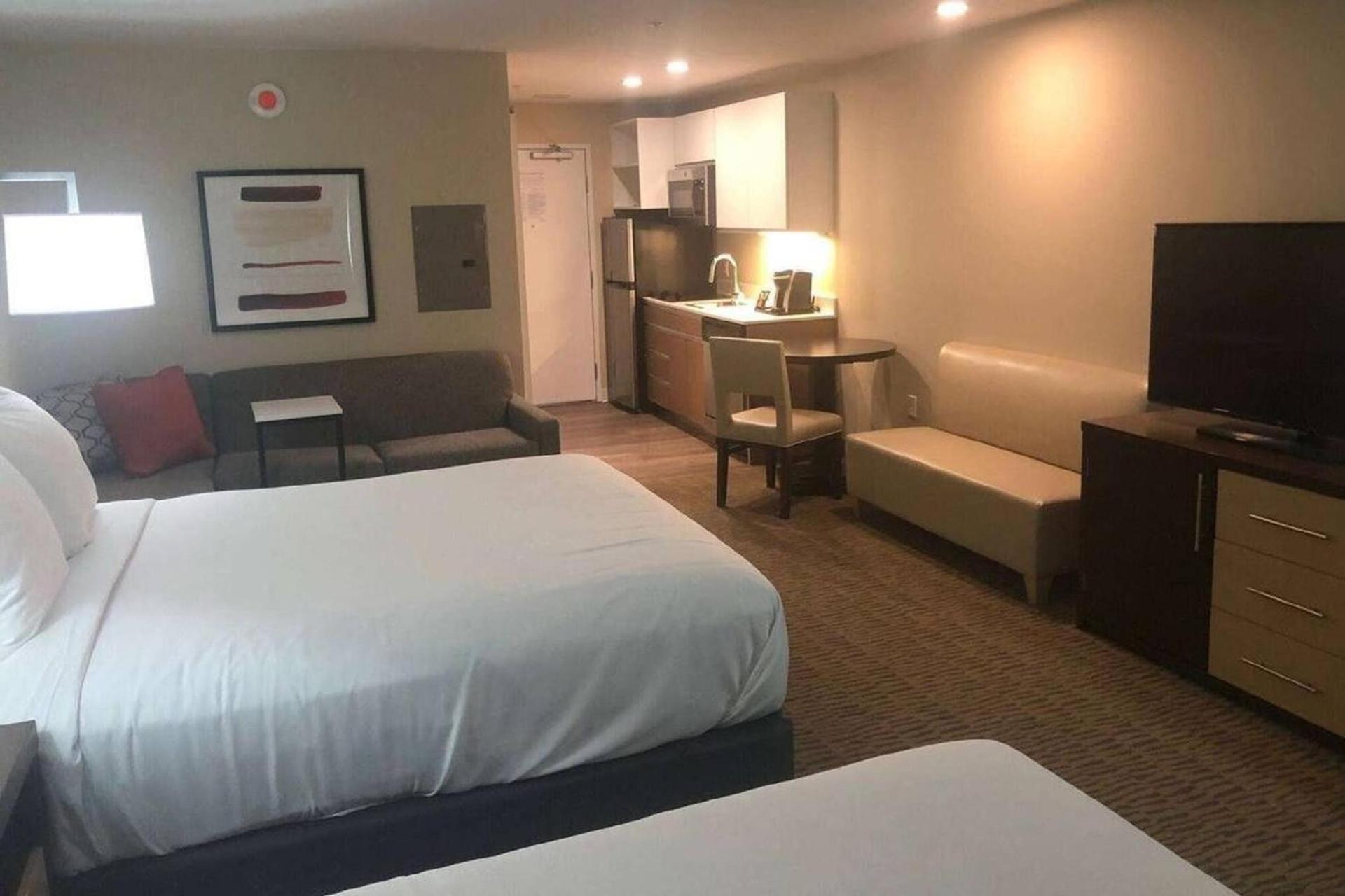 Hawthorn Extended Stay by Wyndham Monahans photo 14