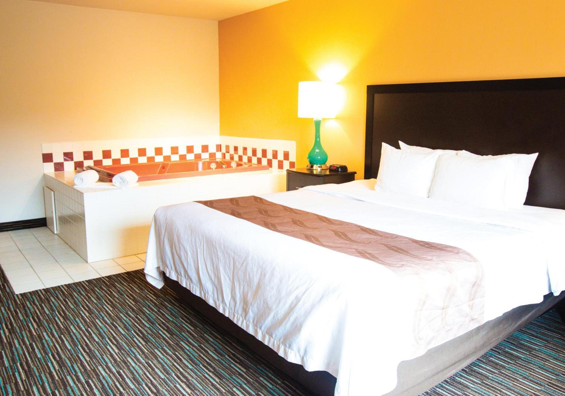 Cottage Grove Inn photo 24