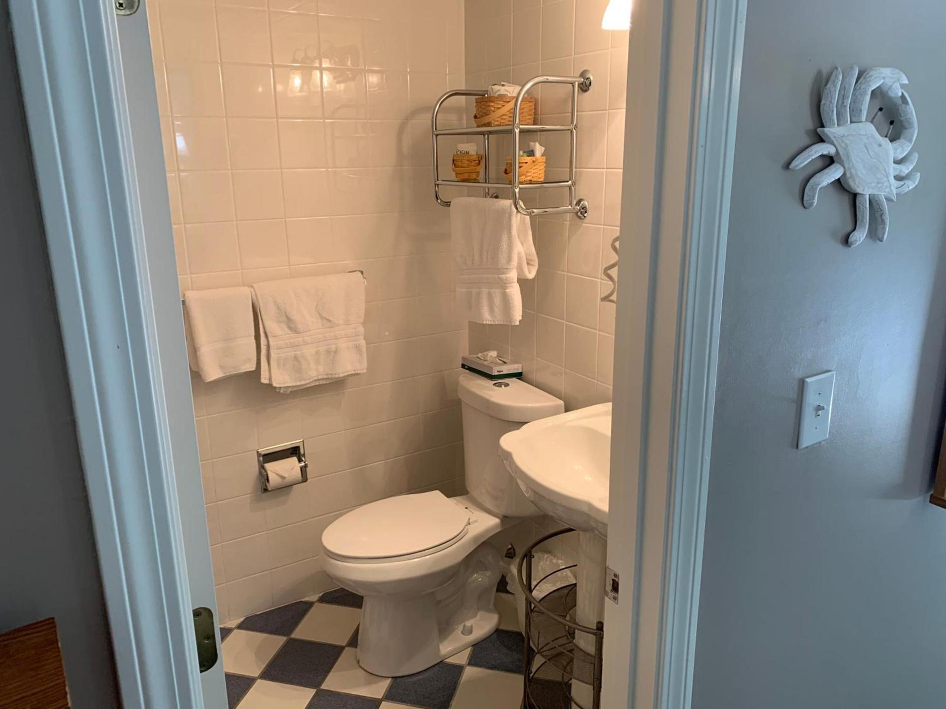 Towne Lyne Motel photo 85