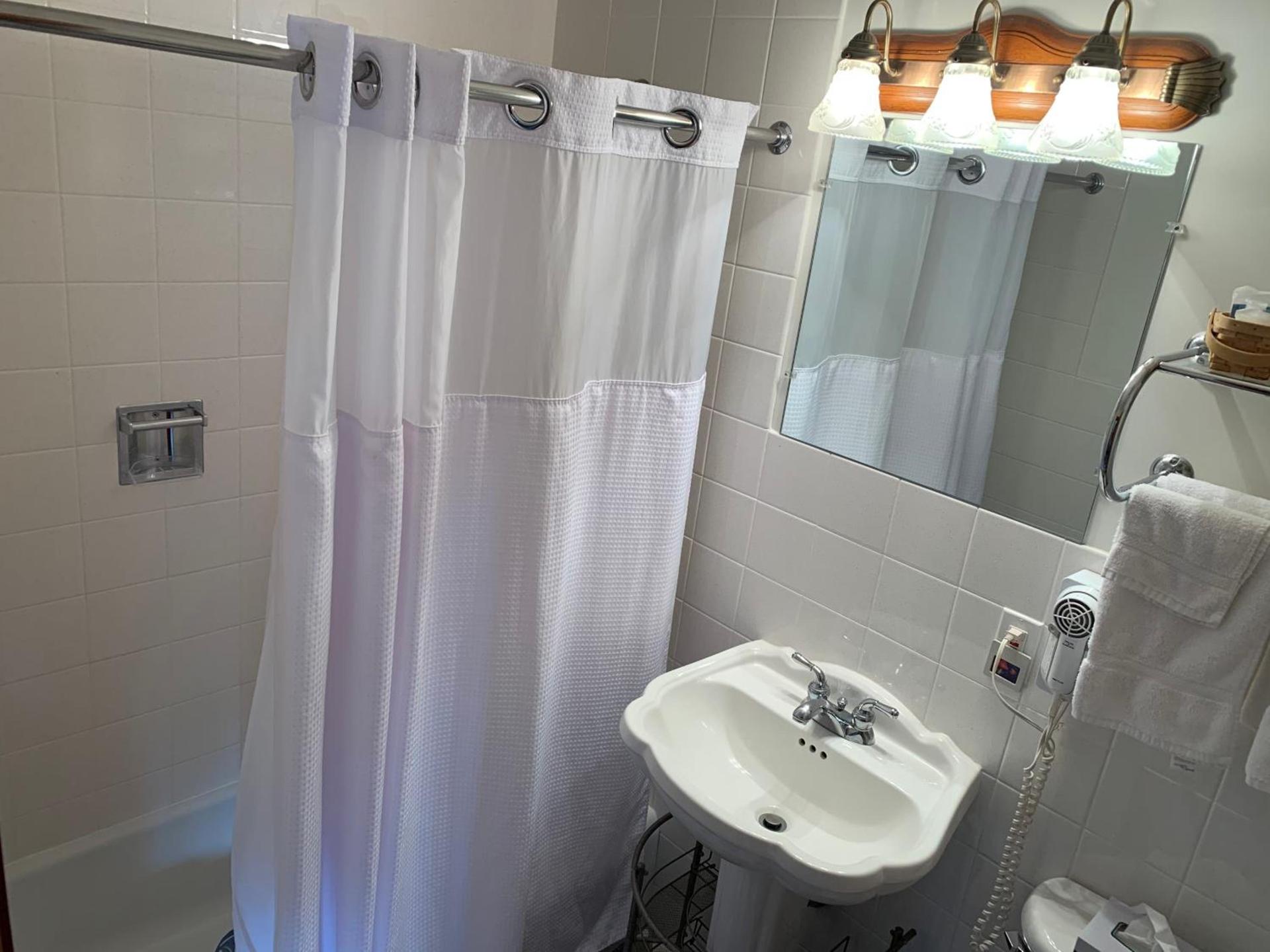 Towne Lyne Motel photo 98