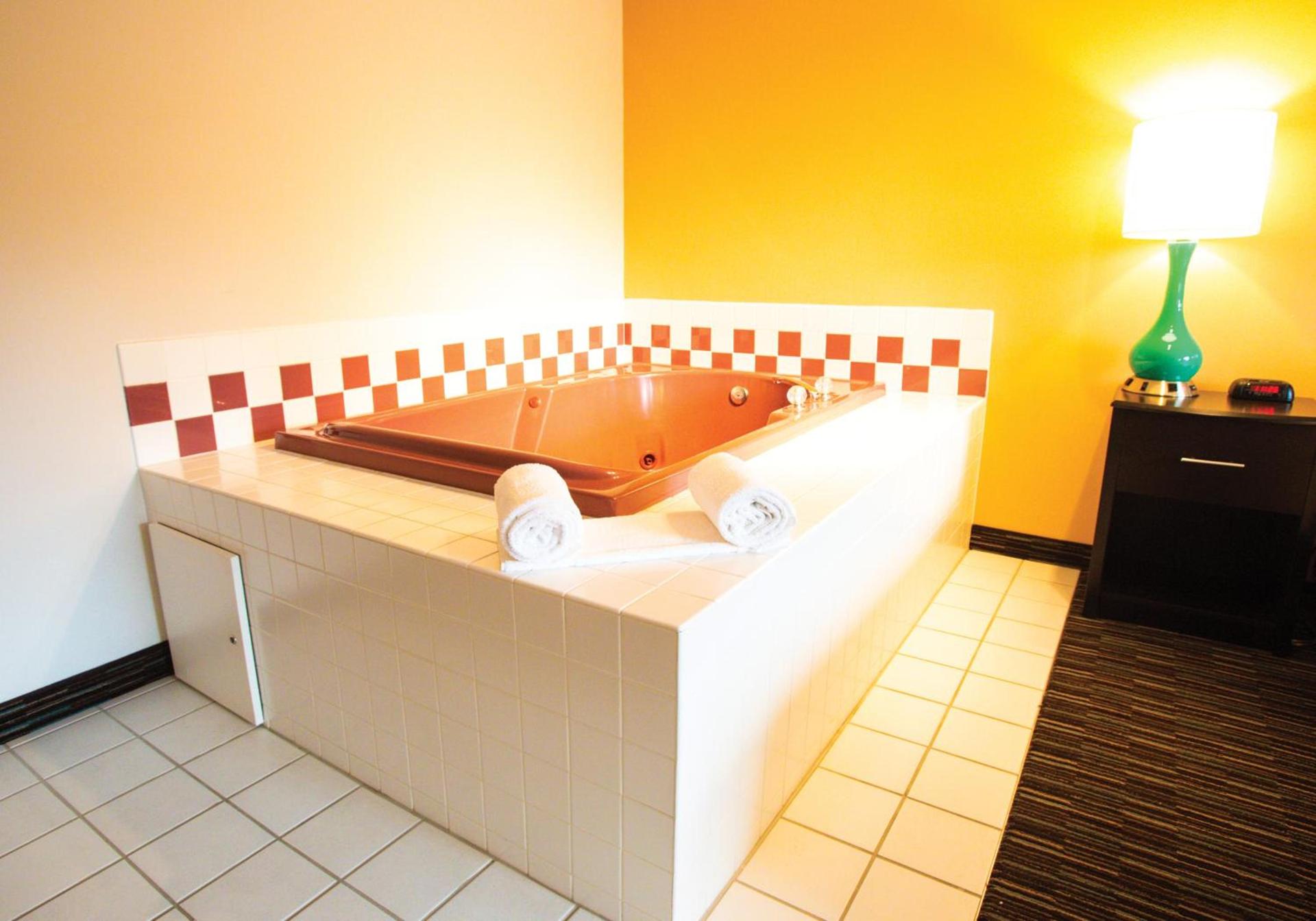 Cottage Grove Inn photo 14