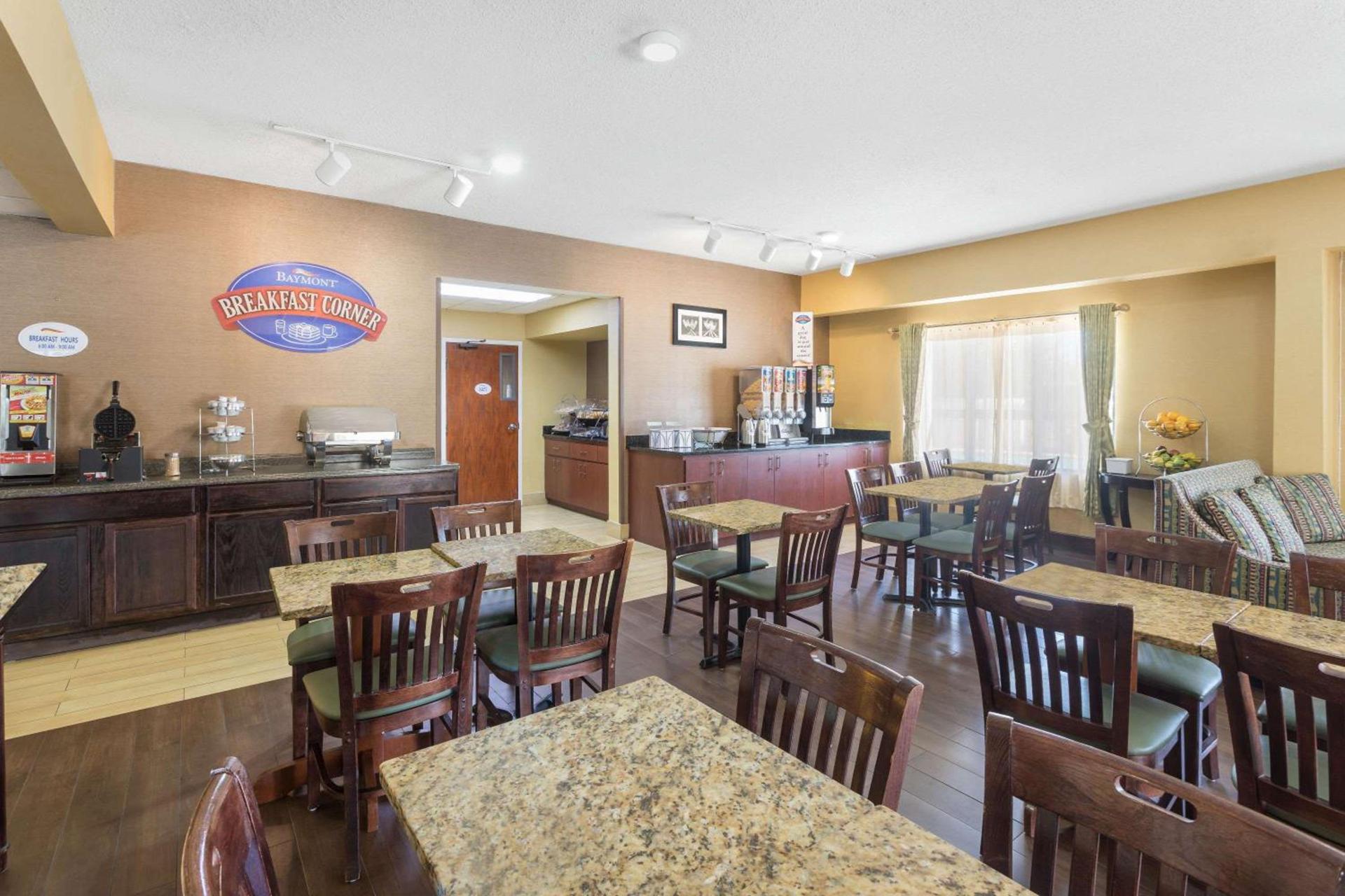 Baymont by Wyndham Orangeburg North photo 34