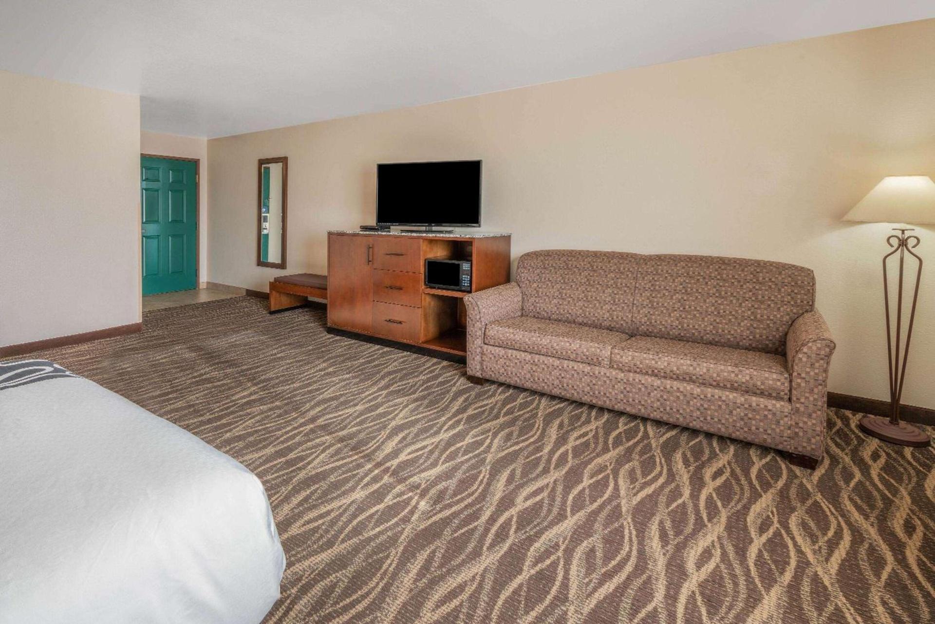 La Quinta by Wyndham Belgrade - Bozeman Airport photo 17
