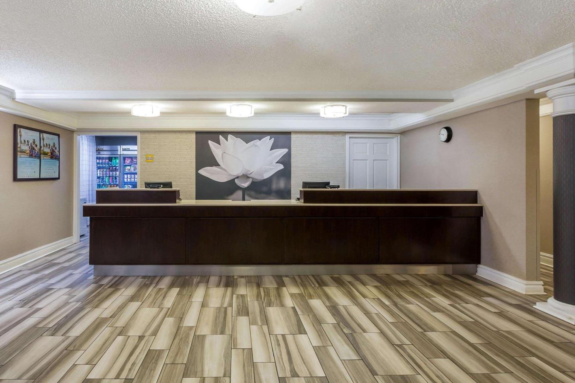 La Quinta Inn by Wyndham Odessa photo 7