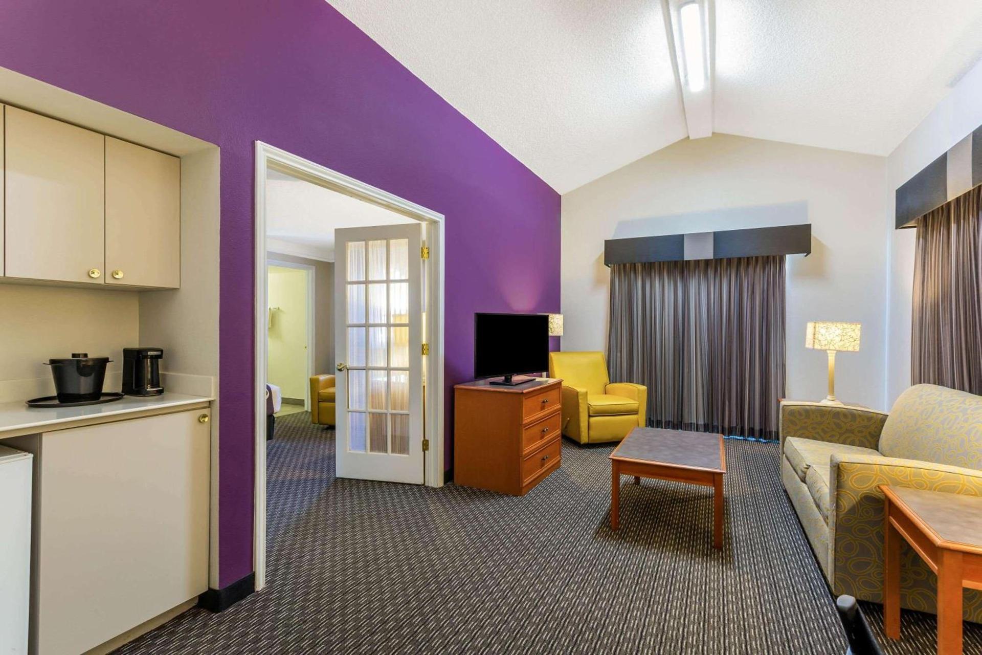 La Quinta Inn by Wyndham Odessa photo 42