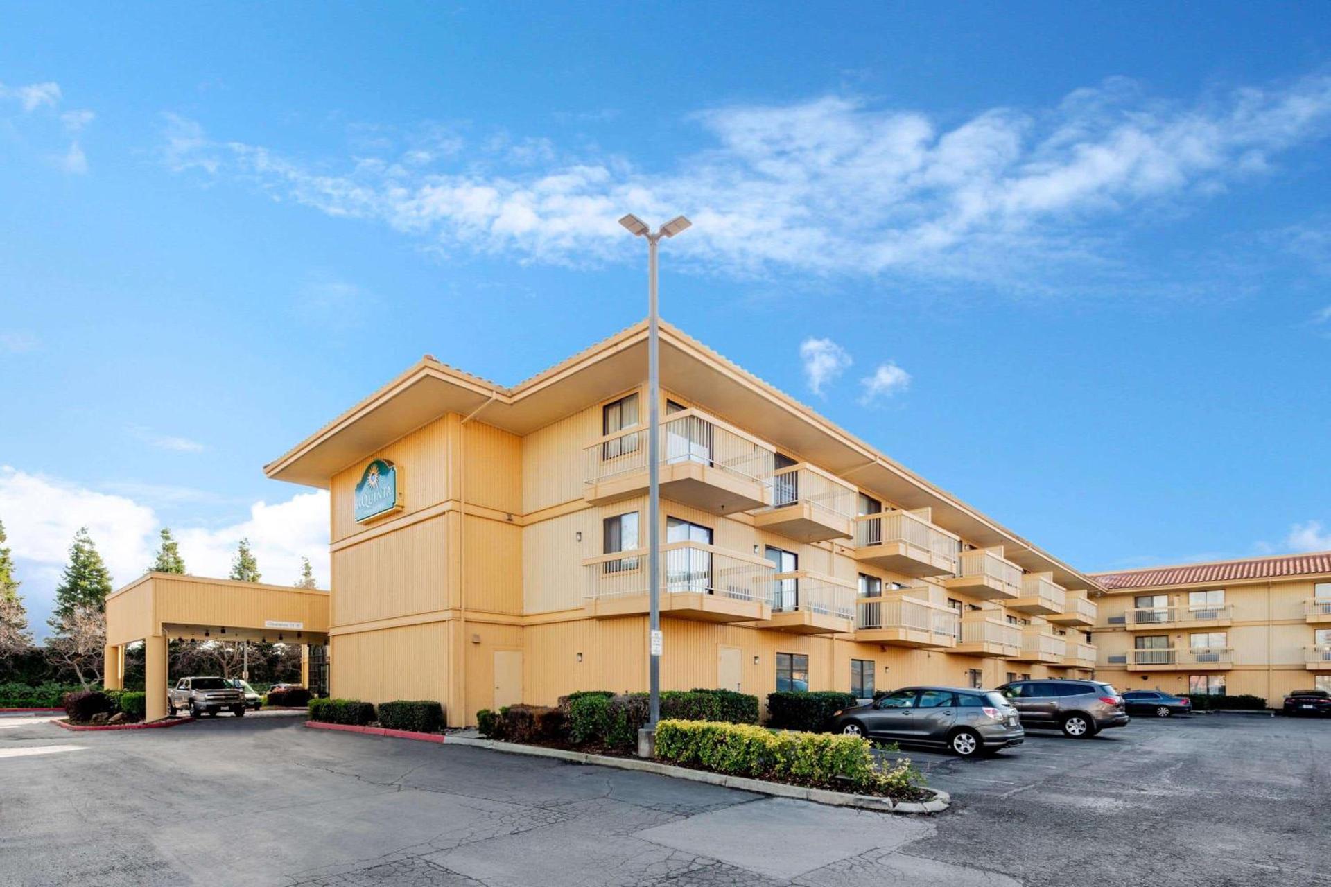 La Quinta by Wyndham Oakland - Hayward photo 3