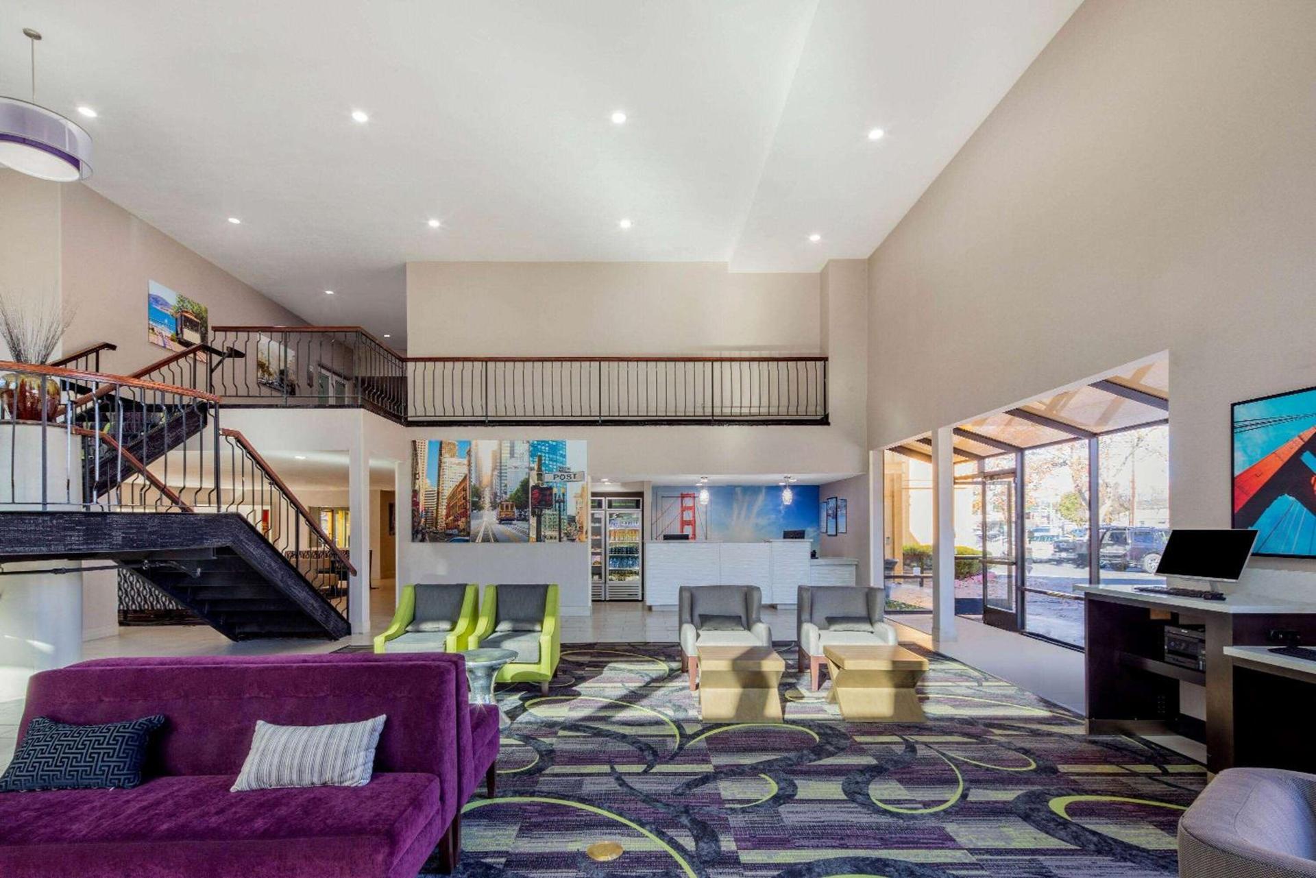 La Quinta by Wyndham Oakland - Hayward photo 4
