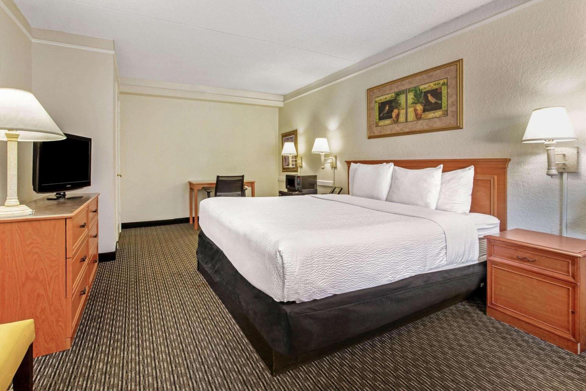 La Quinta by Wyndham St Petersburg-Clearwater photo 19