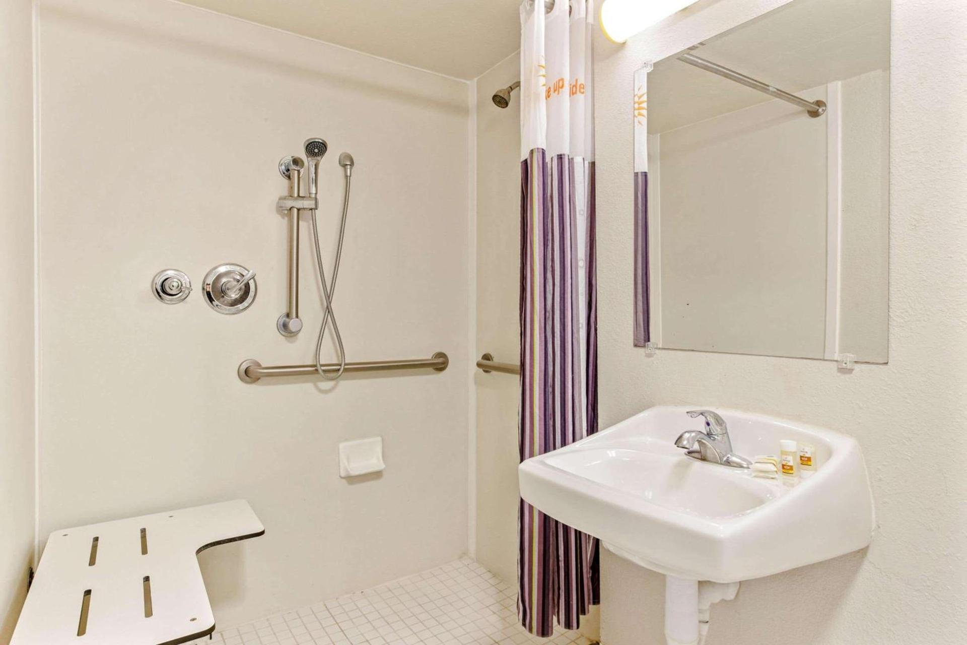La Quinta by Wyndham St Petersburg-Clearwater photo 31