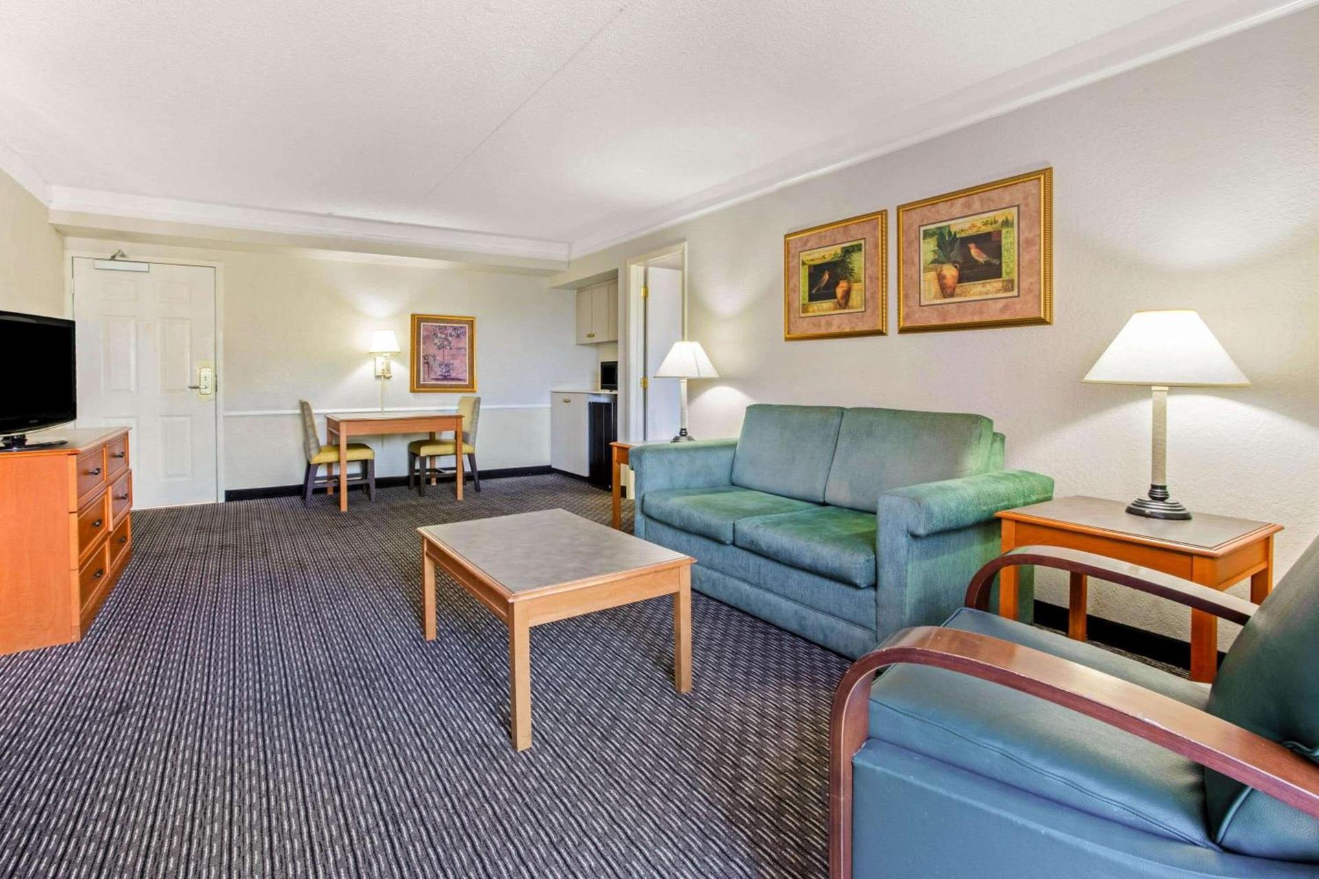 La Quinta by Wyndham St Petersburg-Clearwater photo 36