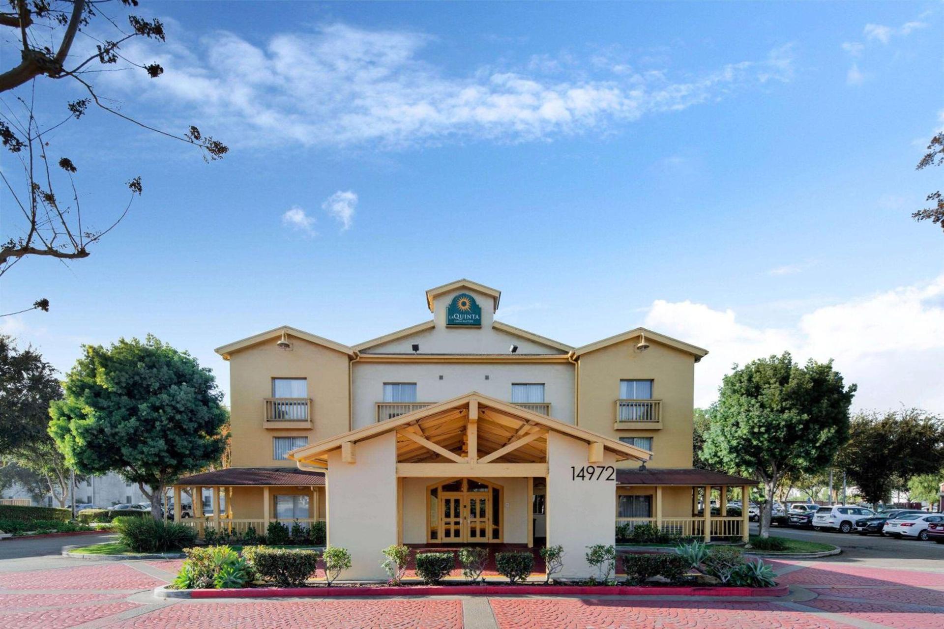 La Quinta Inn & Suites by Wyndham Irvine Spectrum — hotel in Irvine