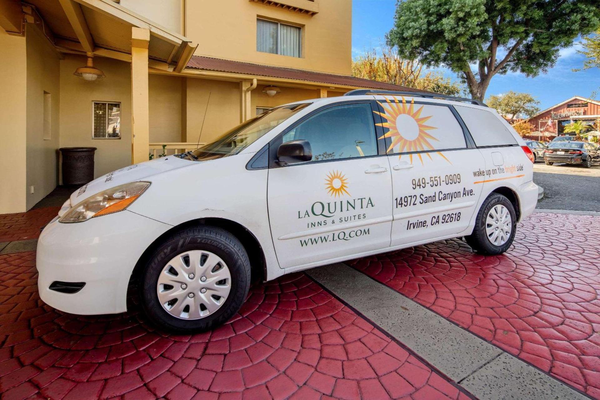La Quinta Inn & Suites by Wyndham Irvine Spectrum photo 25