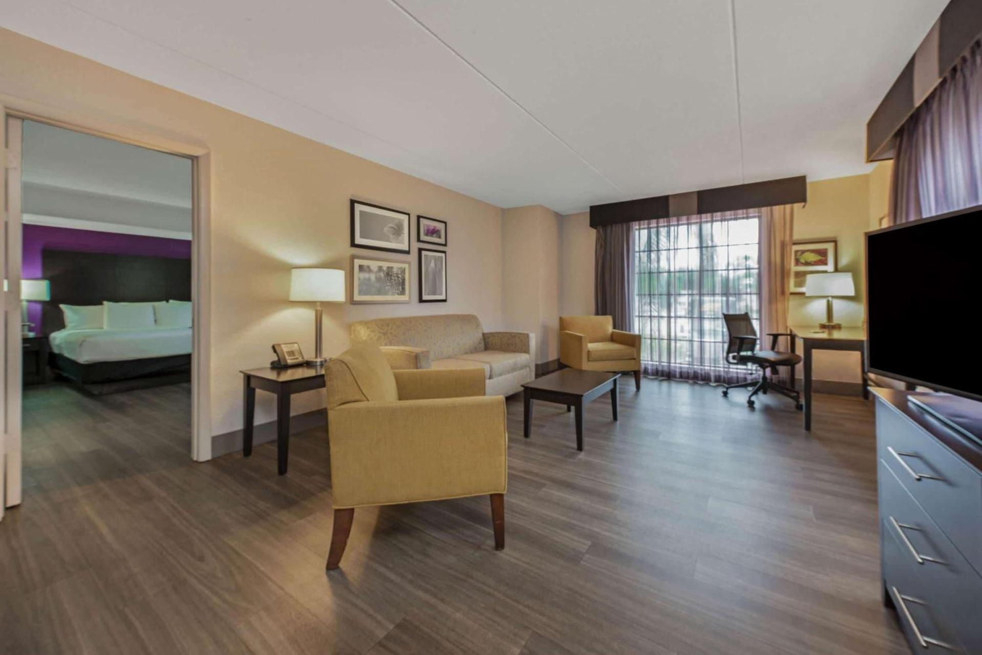 La Quinta Inn by Wyndham Miami Airport North photo 55