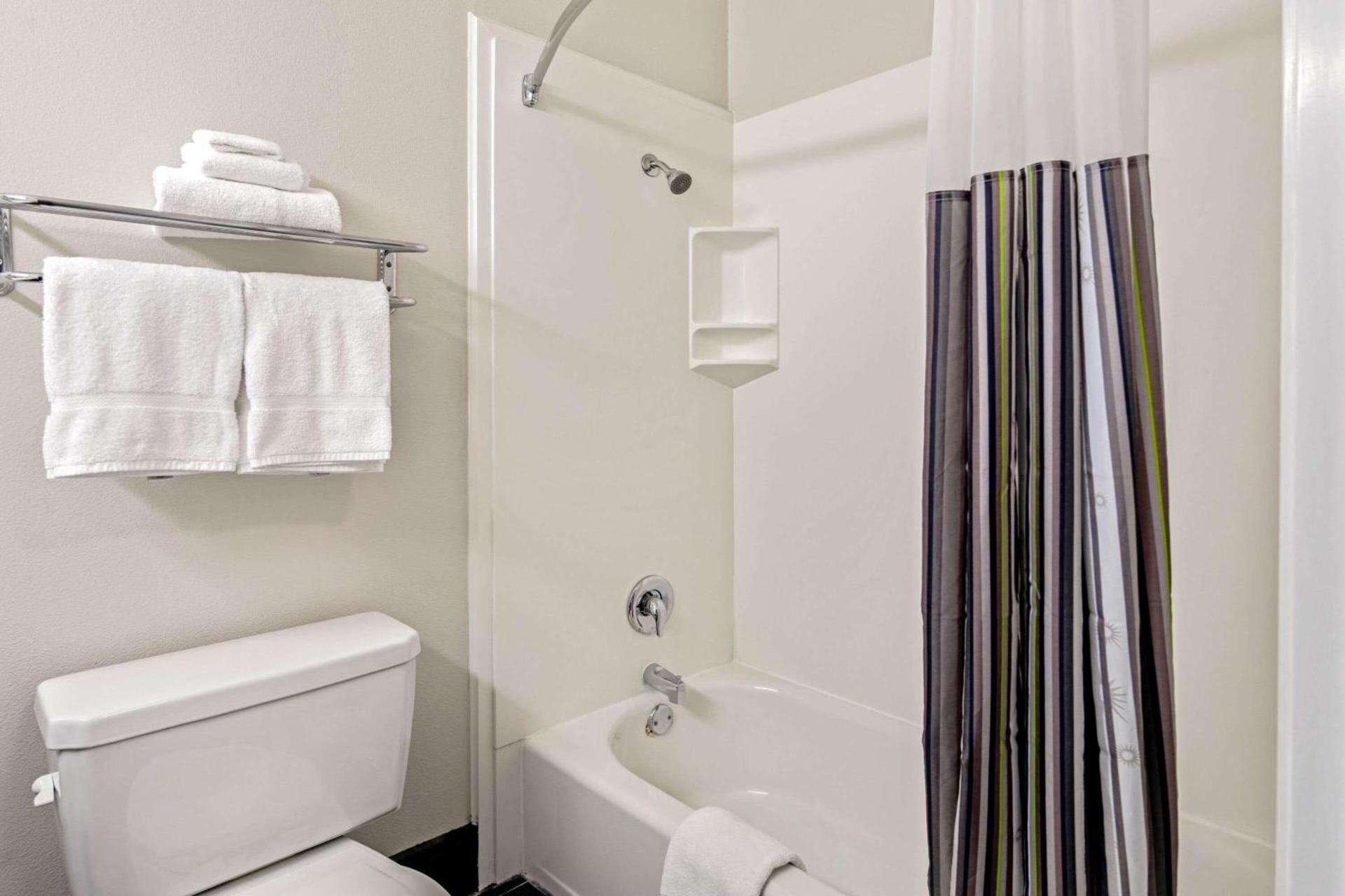 The Hotel Oceanside photo 24