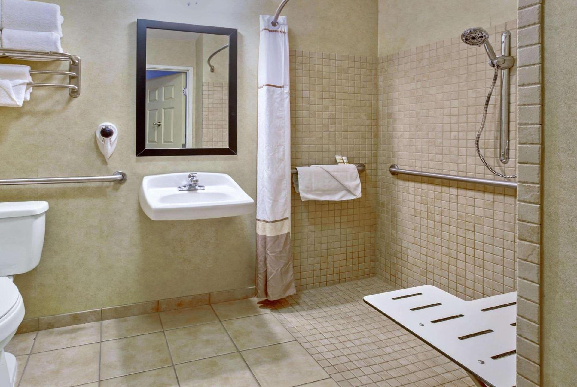 La Quinta by Wyndham Paso Robles photo 34
