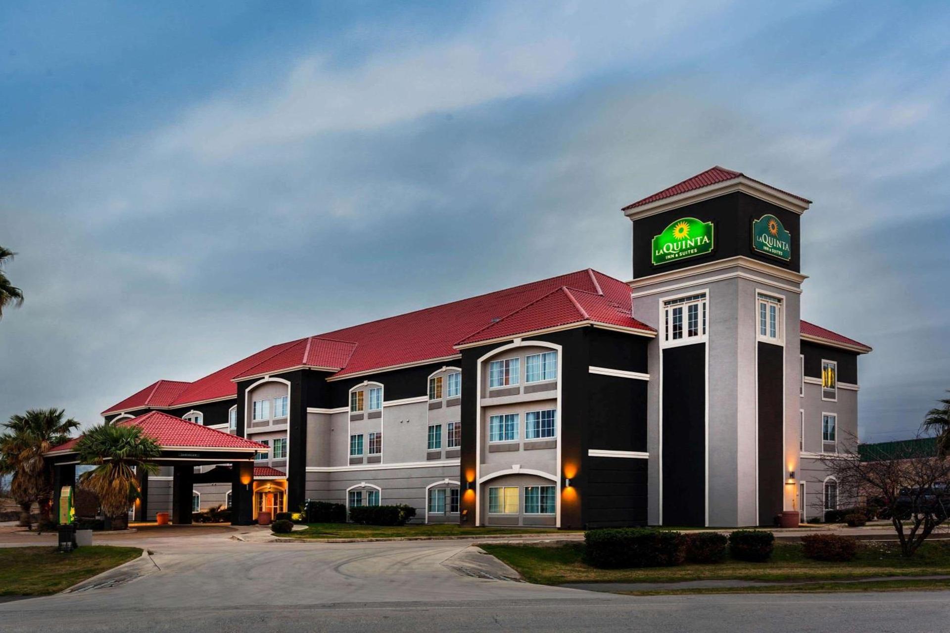 La Quinta by Wyndham Seguin — hotel in Seguin