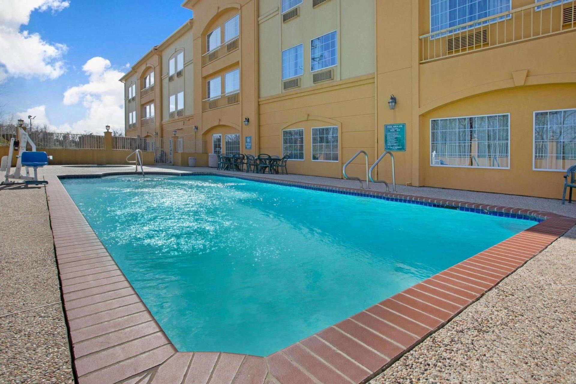 La Quinta by Wyndham Pearland photo 41