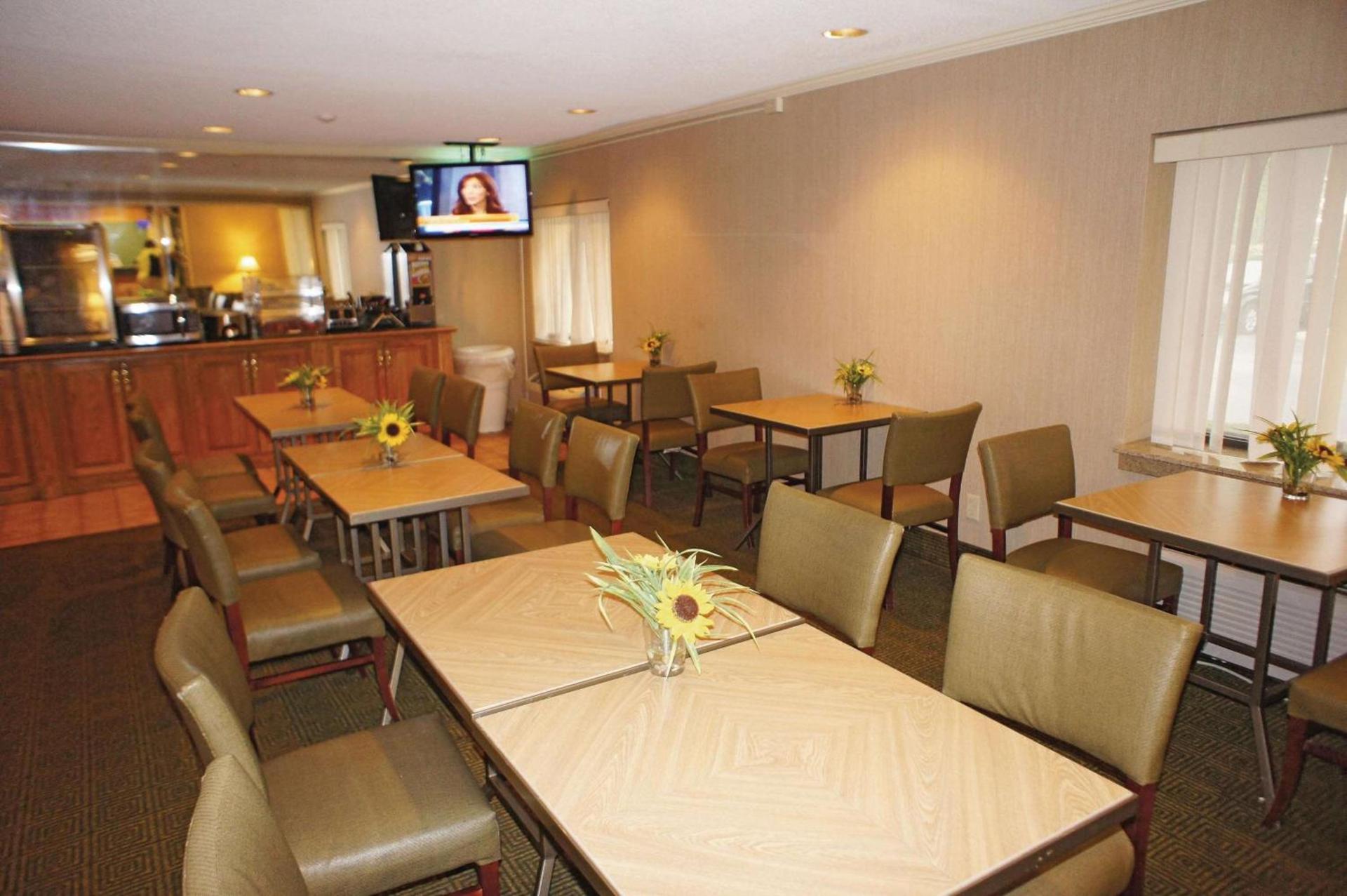 Hawthorn Extended Stay by Wyndham Jackson photo 39