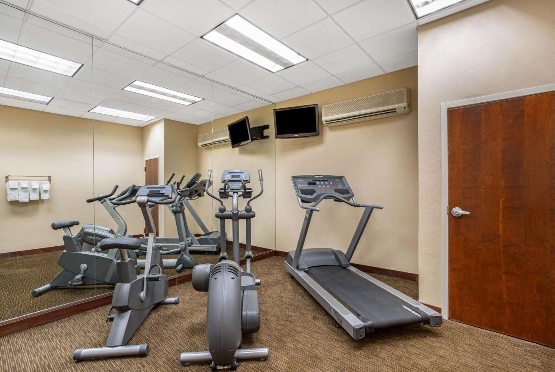La Quinta by Wyndham New Haven photo 7