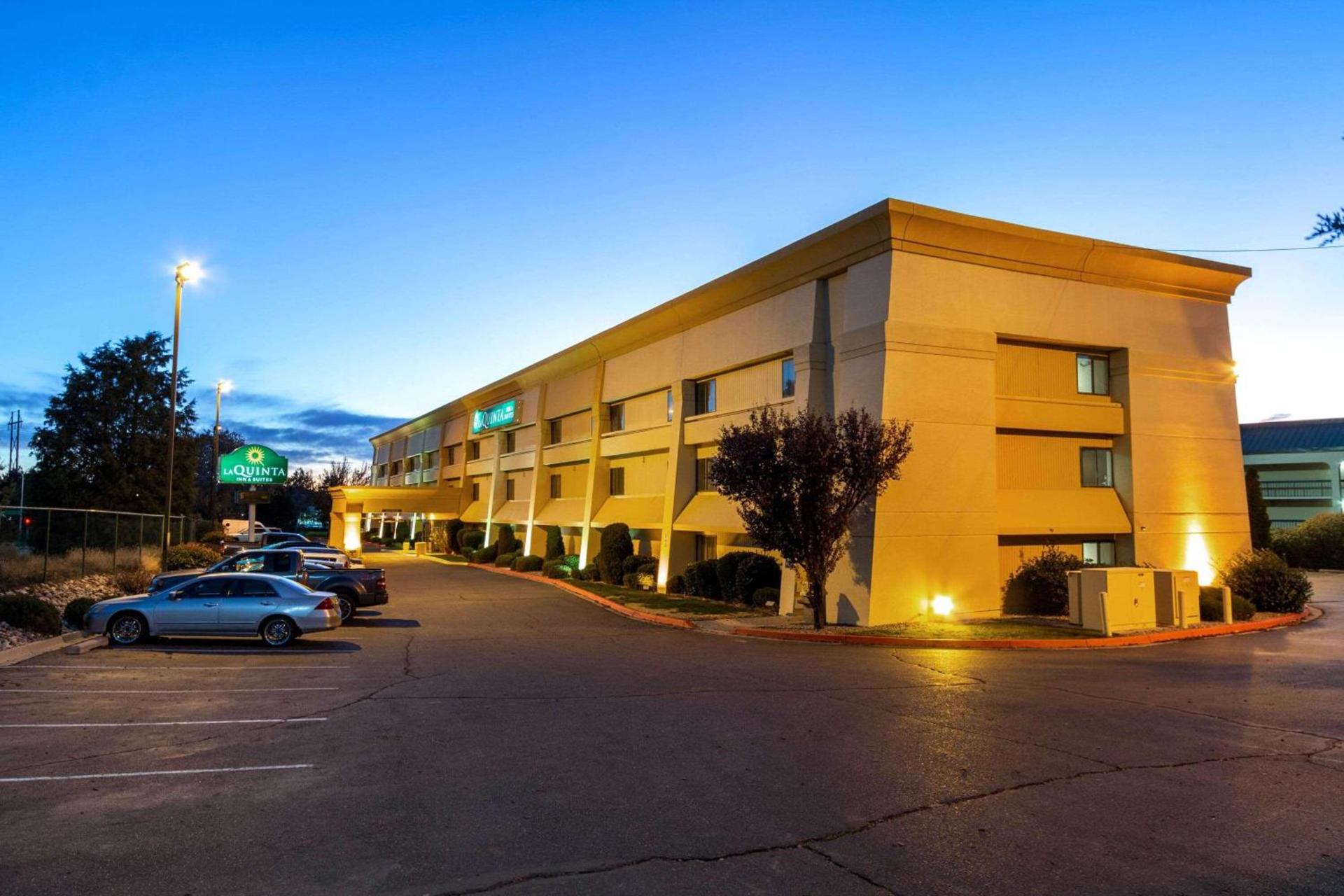 La Quinta by Wyndham Albuquerque Journal Ctr NW photo 25