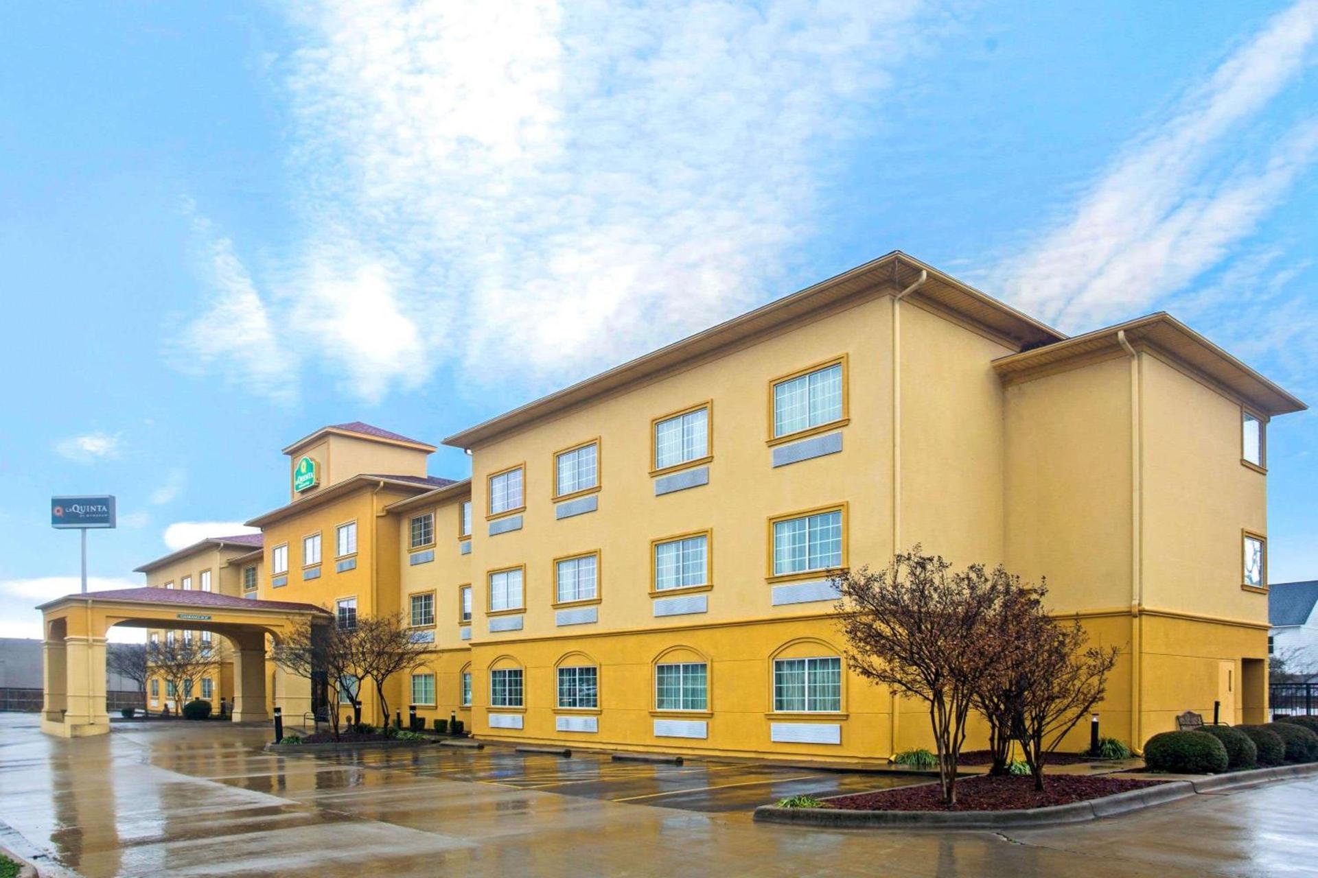 La Quinta by Wyndham Fort Smith photo 4
