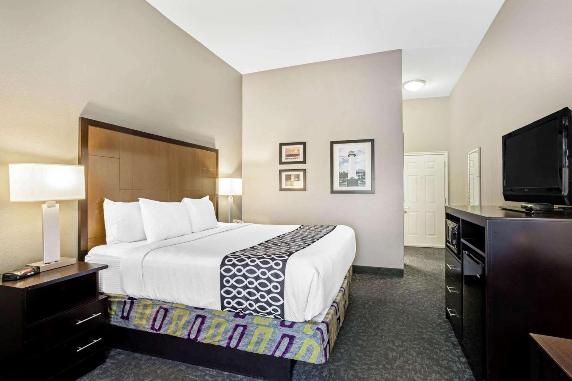 La Quinta by Wyndham Biloxi photo 22