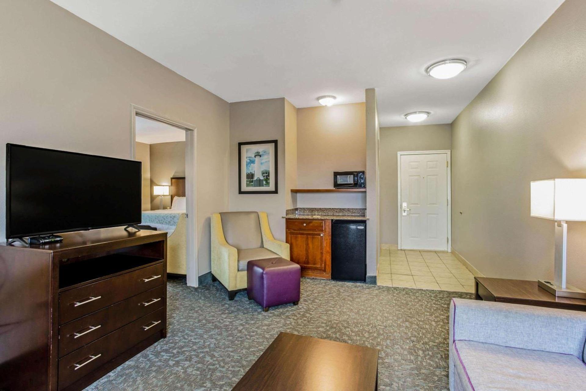 La Quinta by Wyndham Biloxi photo 30