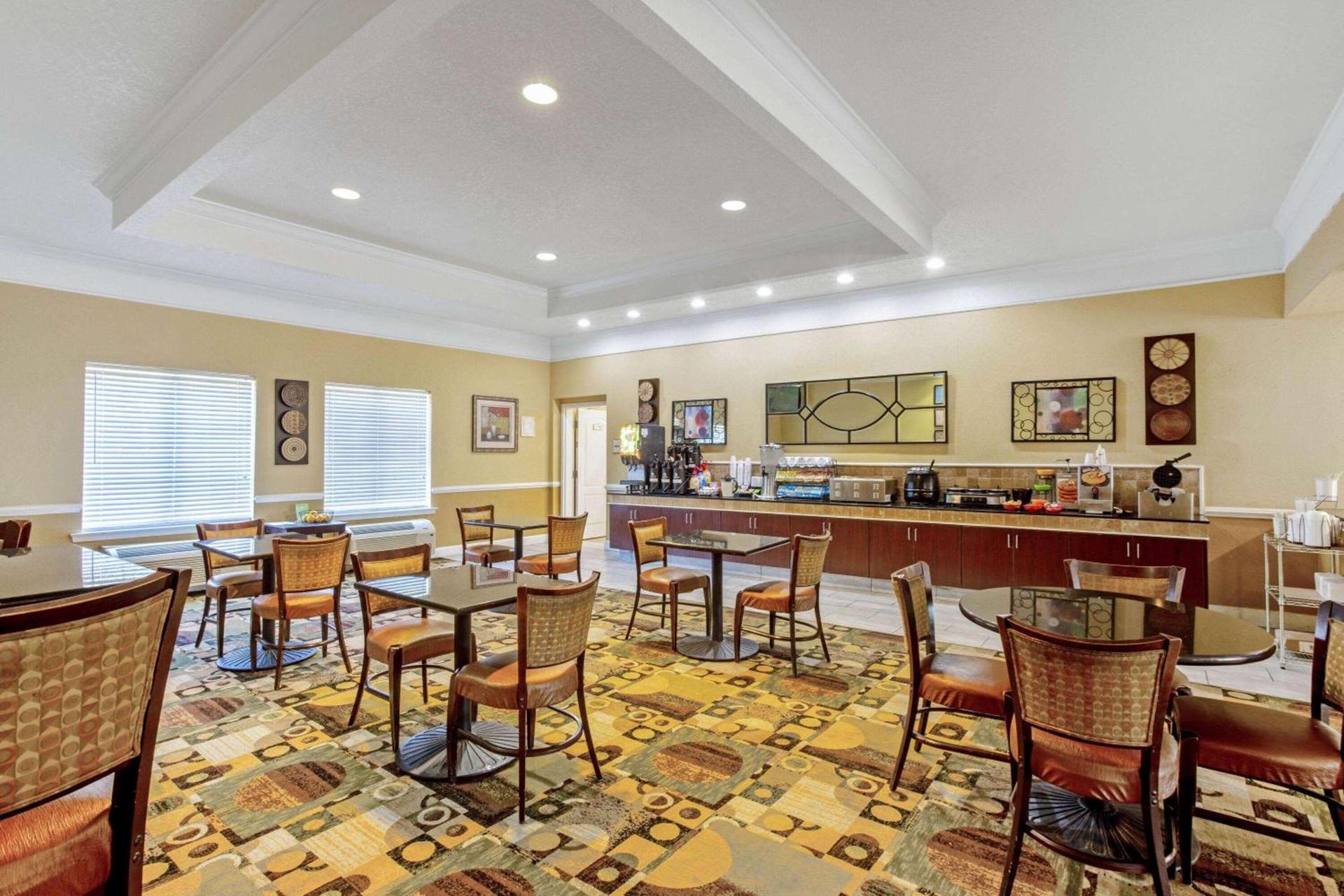 Stay Express Inn & Suites - Mobile, Al photo 35