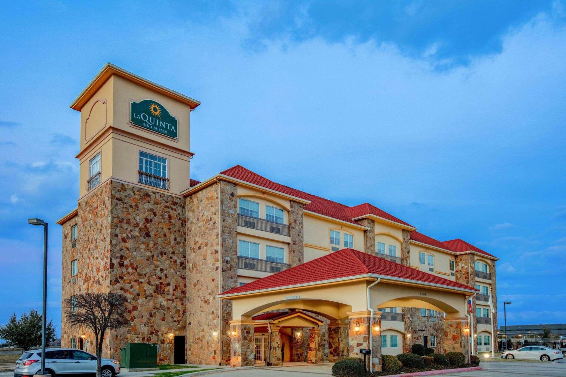 La Quinta by Wyndham McKinney photo 3