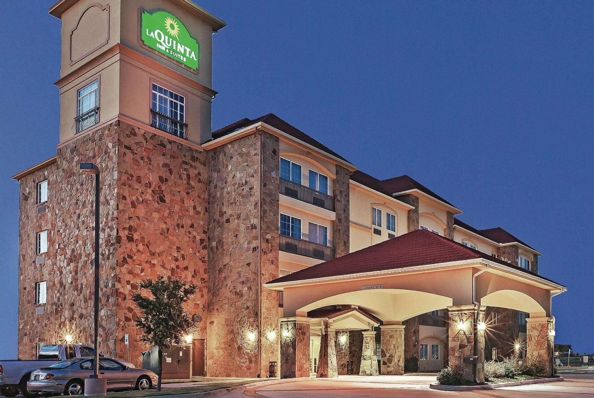 La Quinta by Wyndham McKinney photo 2
