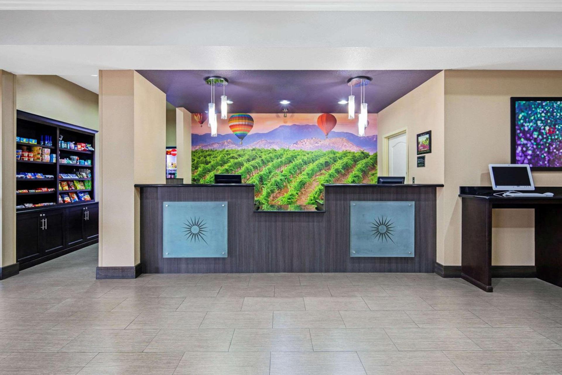 La Quinta by Wyndham Temecula photo 3
