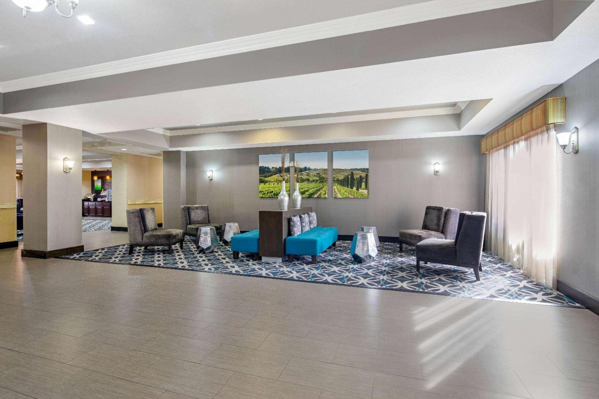 La Quinta by Wyndham Temecula photo 2