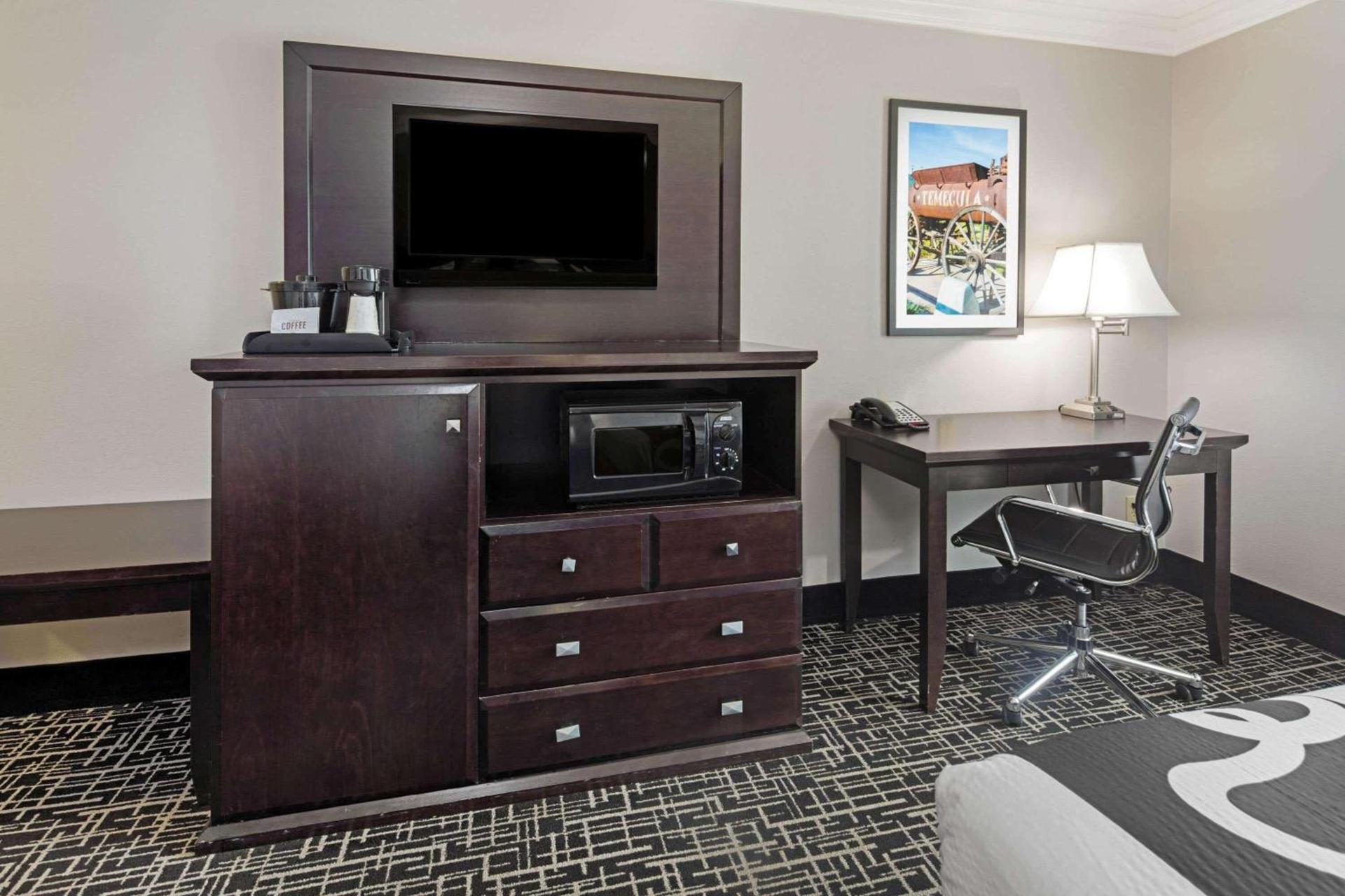 La Quinta by Wyndham Temecula photo 8