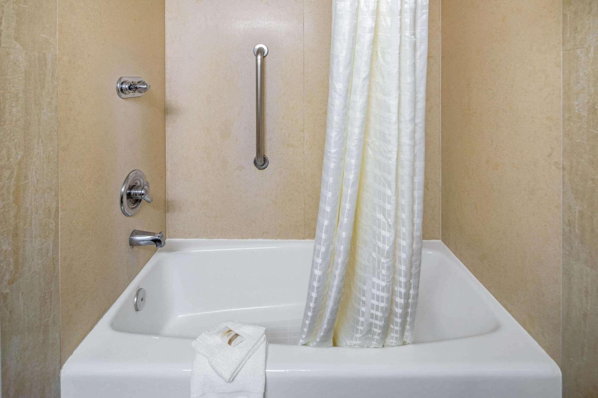 La Quinta by Wyndham Temecula photo 15