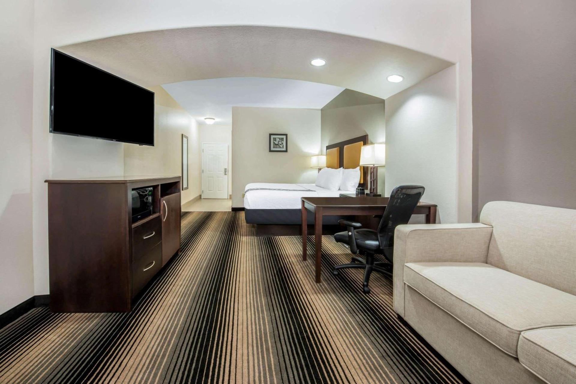 La Quinta by Wyndham Orange photo 34