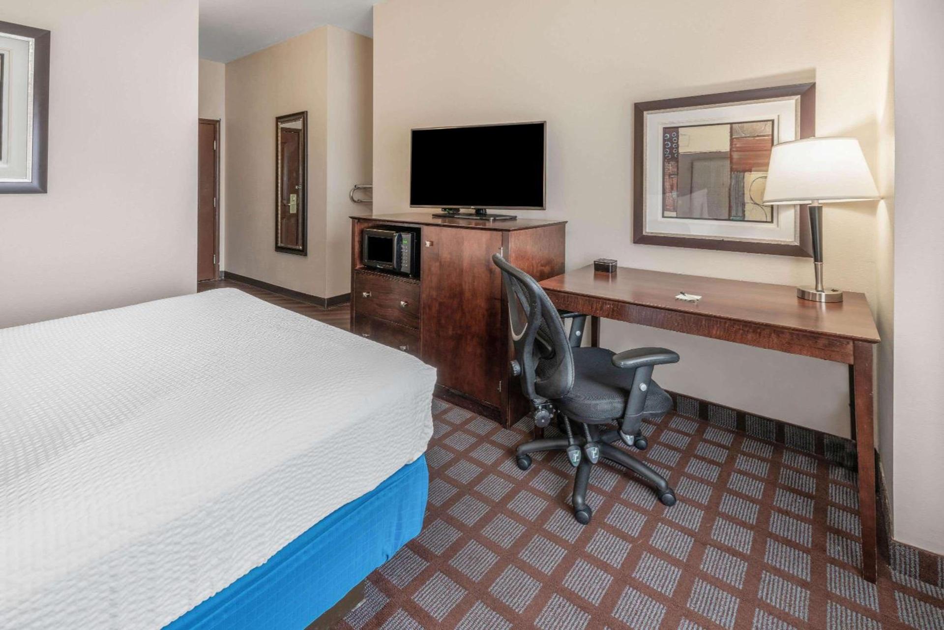 La Quinta by Wyndham Bozeman photo 10