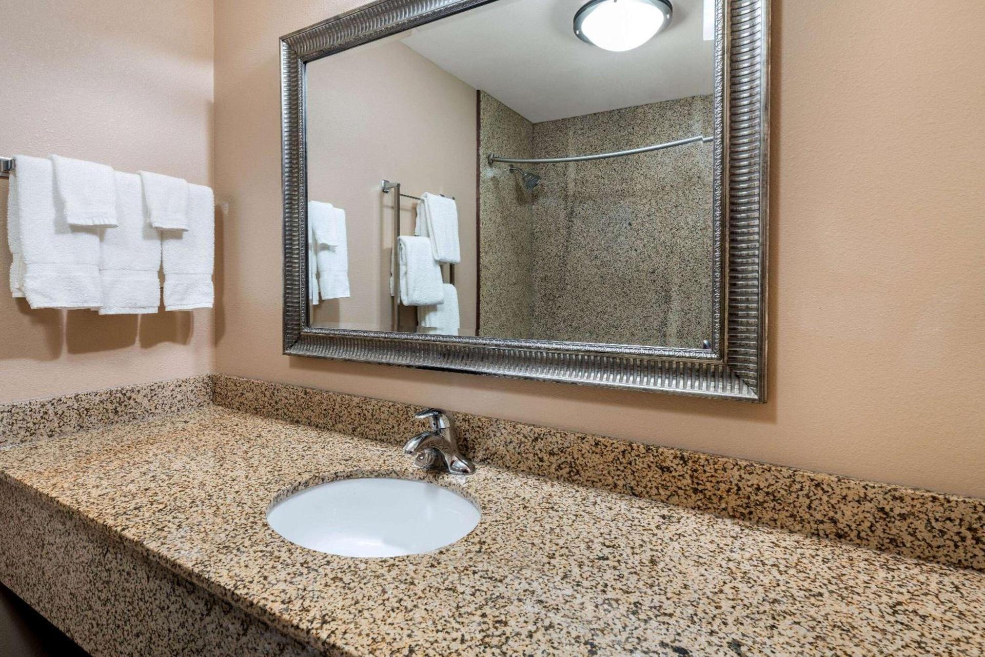 La Quinta by Wyndham Bozeman photo 15