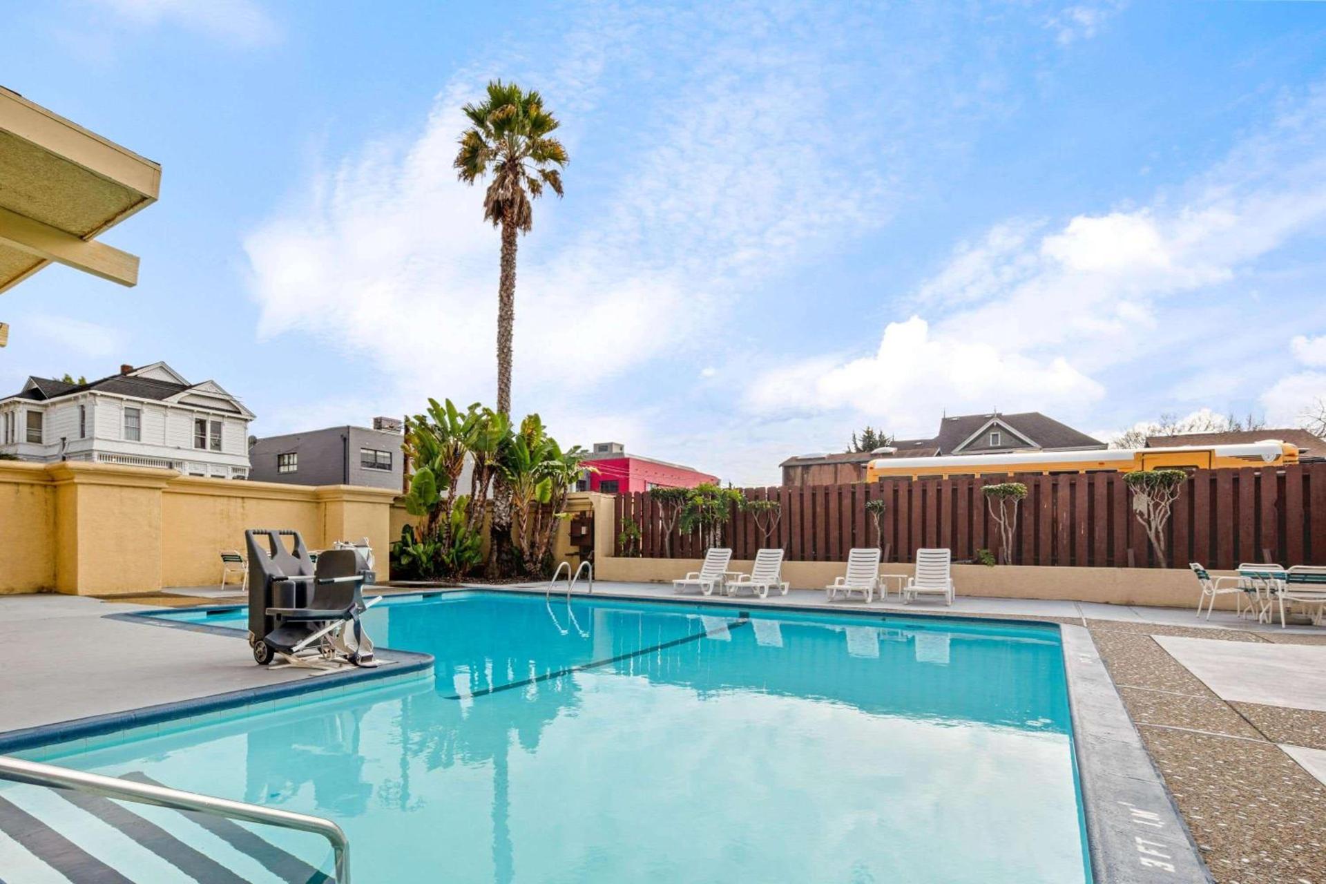 La Quinta Inn by Wyndham Berkeley photo 19