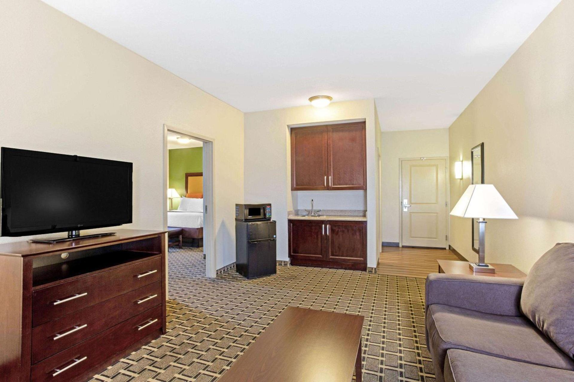 La Quinta by Wyndham Lancaster photo 6