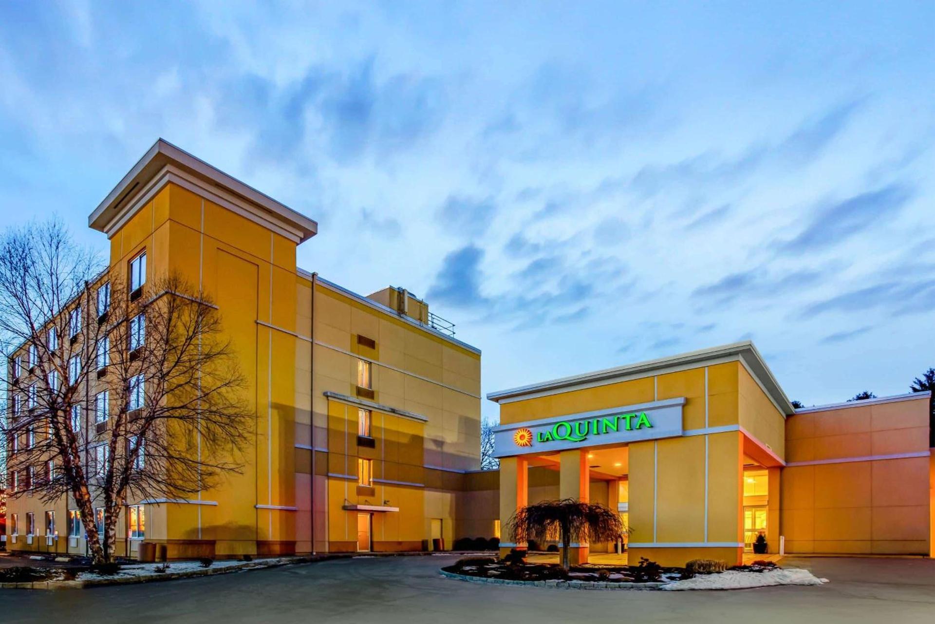 La Quinta by Wyndham Danbury photo 5