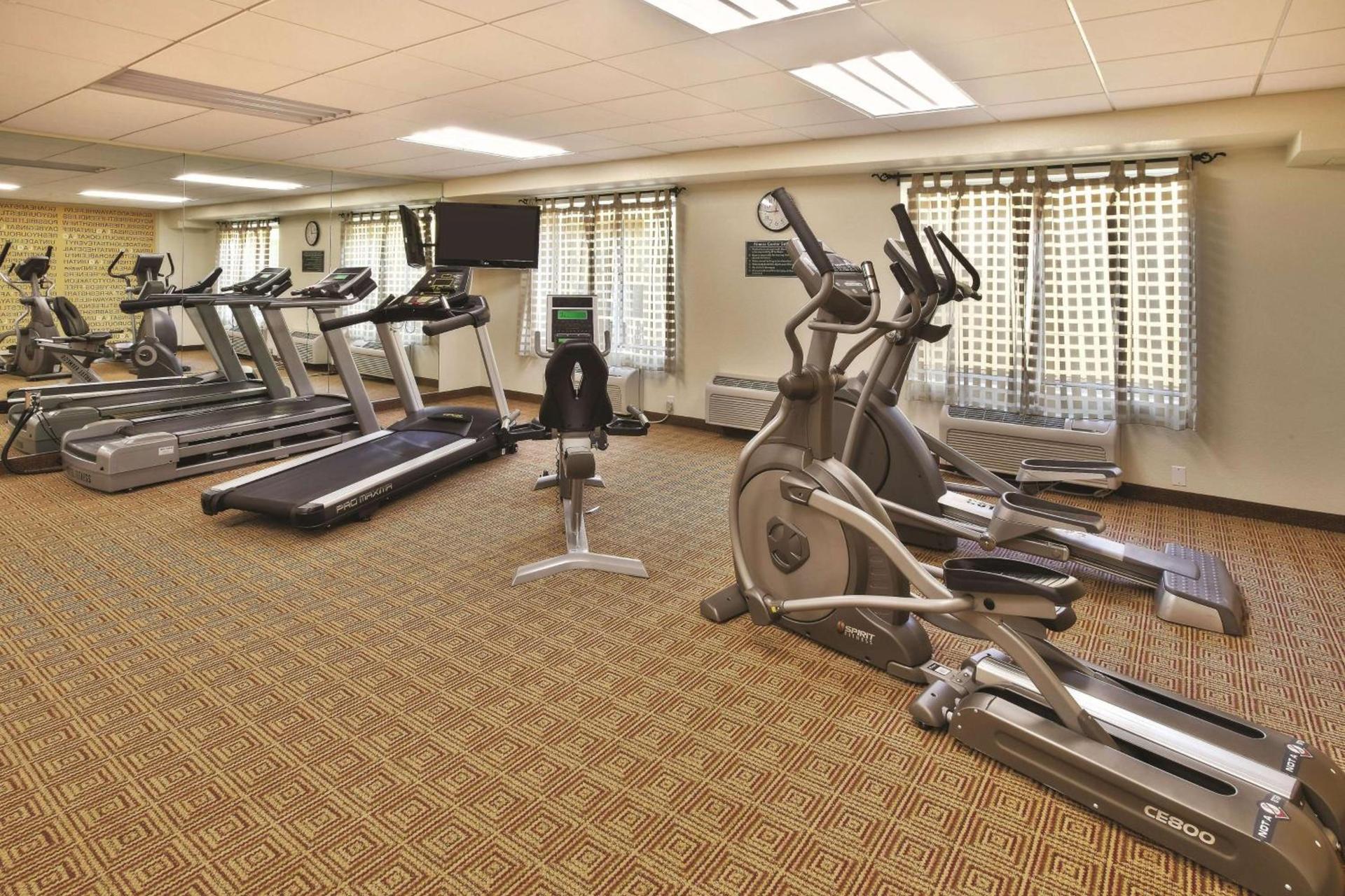 La Quinta by Wyndham Danbury photo 19