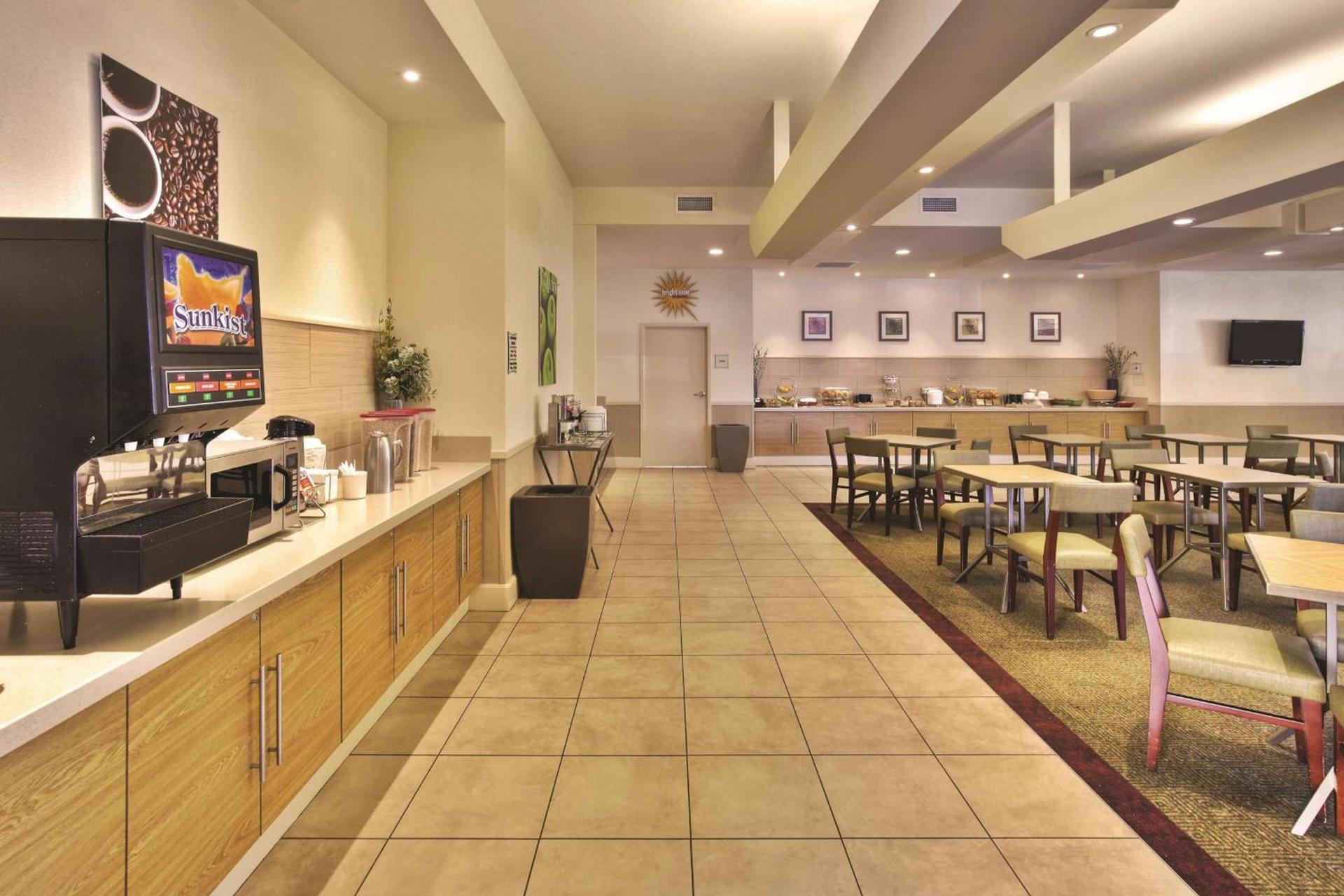 La Quinta by Wyndham Danbury photo 42