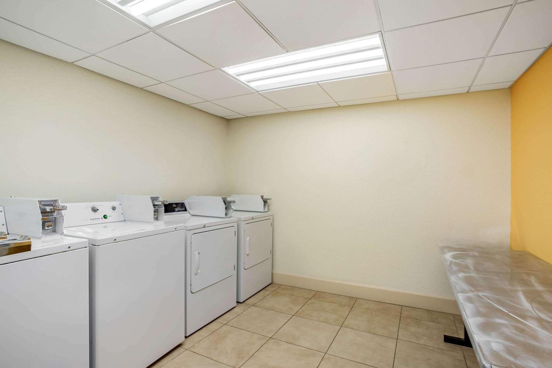 La Quinta by Wyndham Danbury photo 46