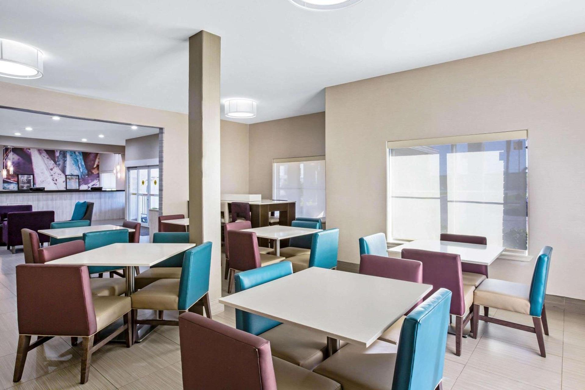 La Quinta by Wyndham Pharr North McAllen photo 10