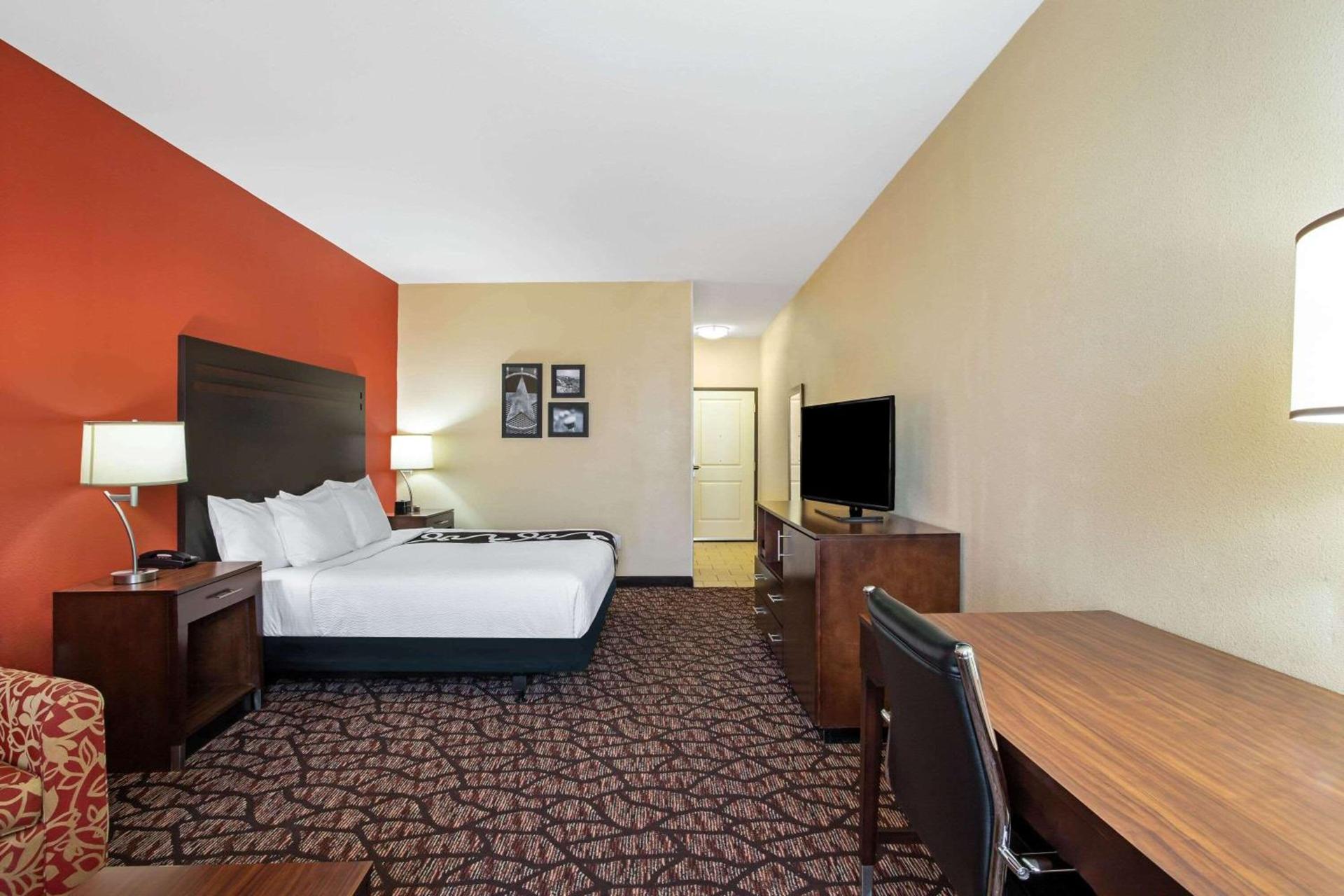 La Quinta by Wyndham Pecos photo 15